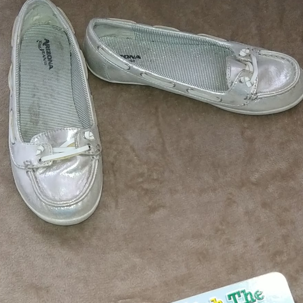 Women's used shoes, size 7 1/2, silver